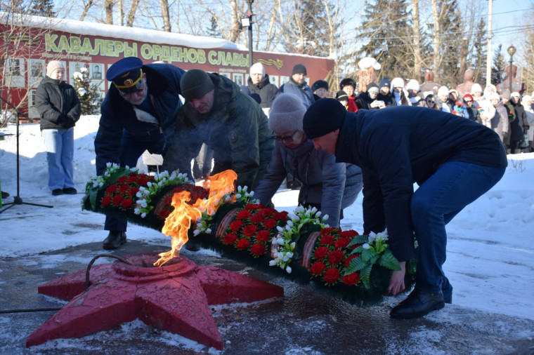 Торжественный митинг, посвященный Дню защитника Отечества.